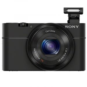 索尼（SONY）DSC-RX100黑卡数码相机配包+32GB内存（2020万有效像素等效28-100mmF1.8-F4.9镜头1080P视频）